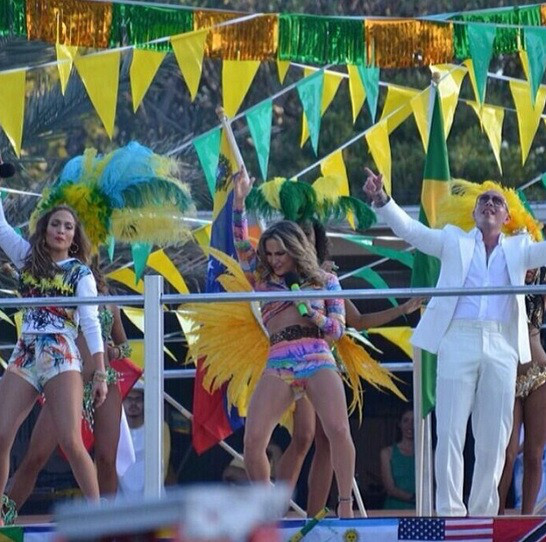 Jennifer Lopez, Claudia Leitte e Pitbull Jennifer Lopez, Claudia Leitte e Pitbull